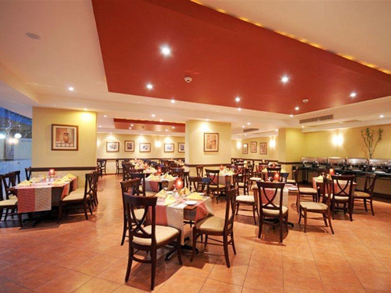 Aracan Pyramids Hotel Giza Restaurant foto